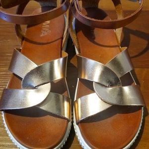 Mia leather girl sandal